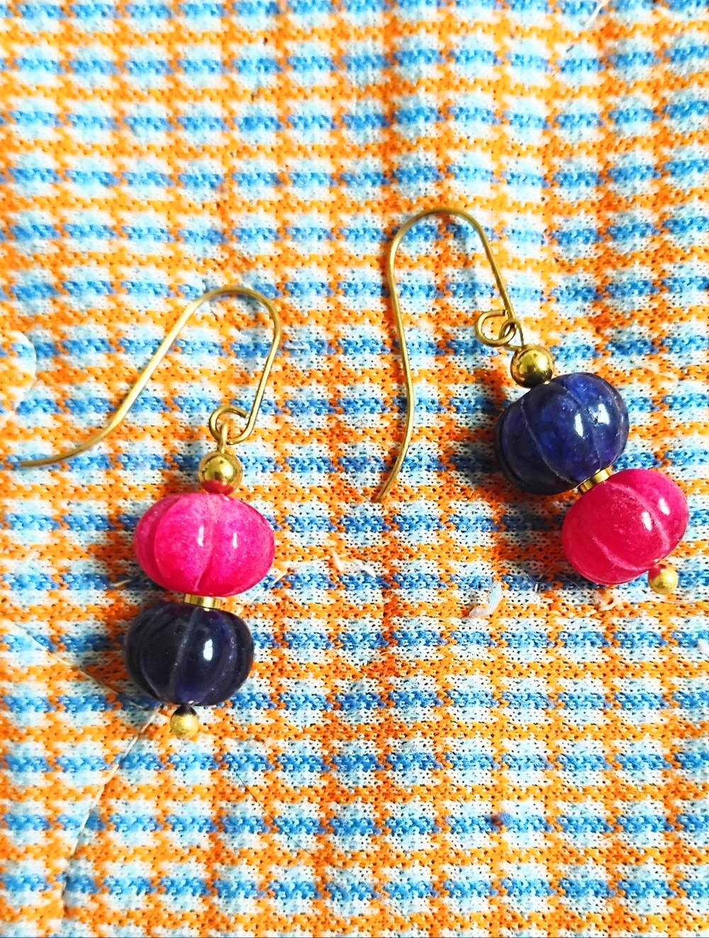 Handmade Carved Ruby + Sapphire Asymmetric Earrings - Picture 4 of 4